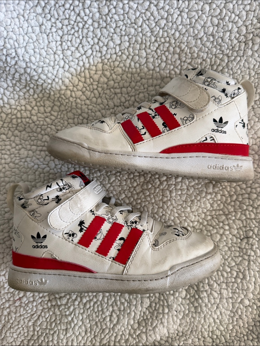 Disney adidas Kids White & Red High-Top Sneakers Mickey and friends